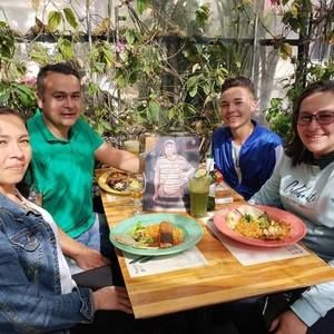 Meet your Posher, Luis